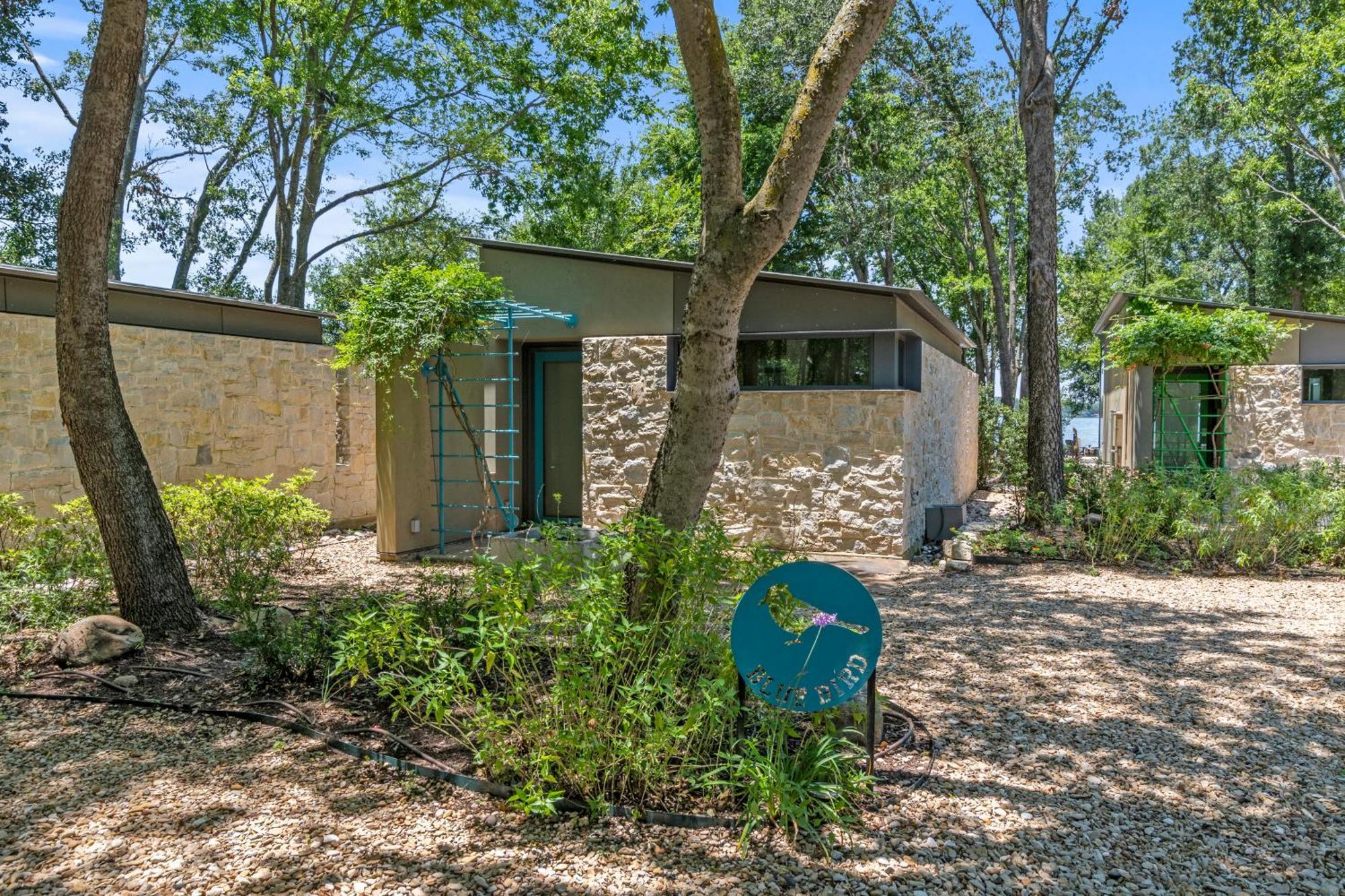 Lakeside Couple'S Retreat With Hot Tub Villa Malakoff Exterior photo